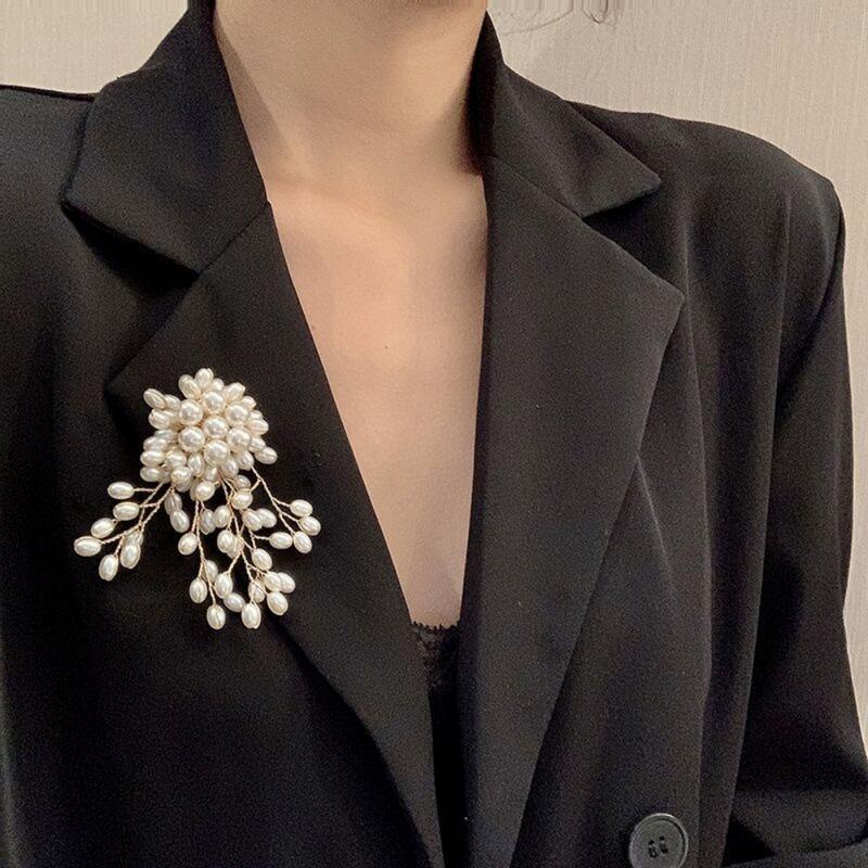 Women Accessories Bouquet - دبوس زهرة لؤلؤية أنيقة عتيقة للنساء
