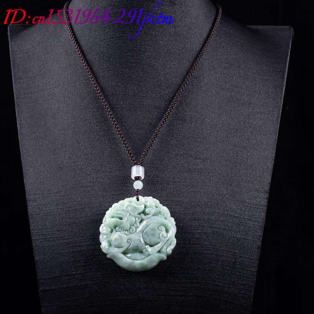 قلادة بيكسيو من اليشم الطبيعي  - مراجعة Accessories Woman وسعره